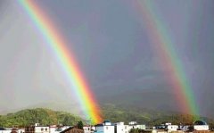 暑假大理洱海又現(xiàn)雙彩虹